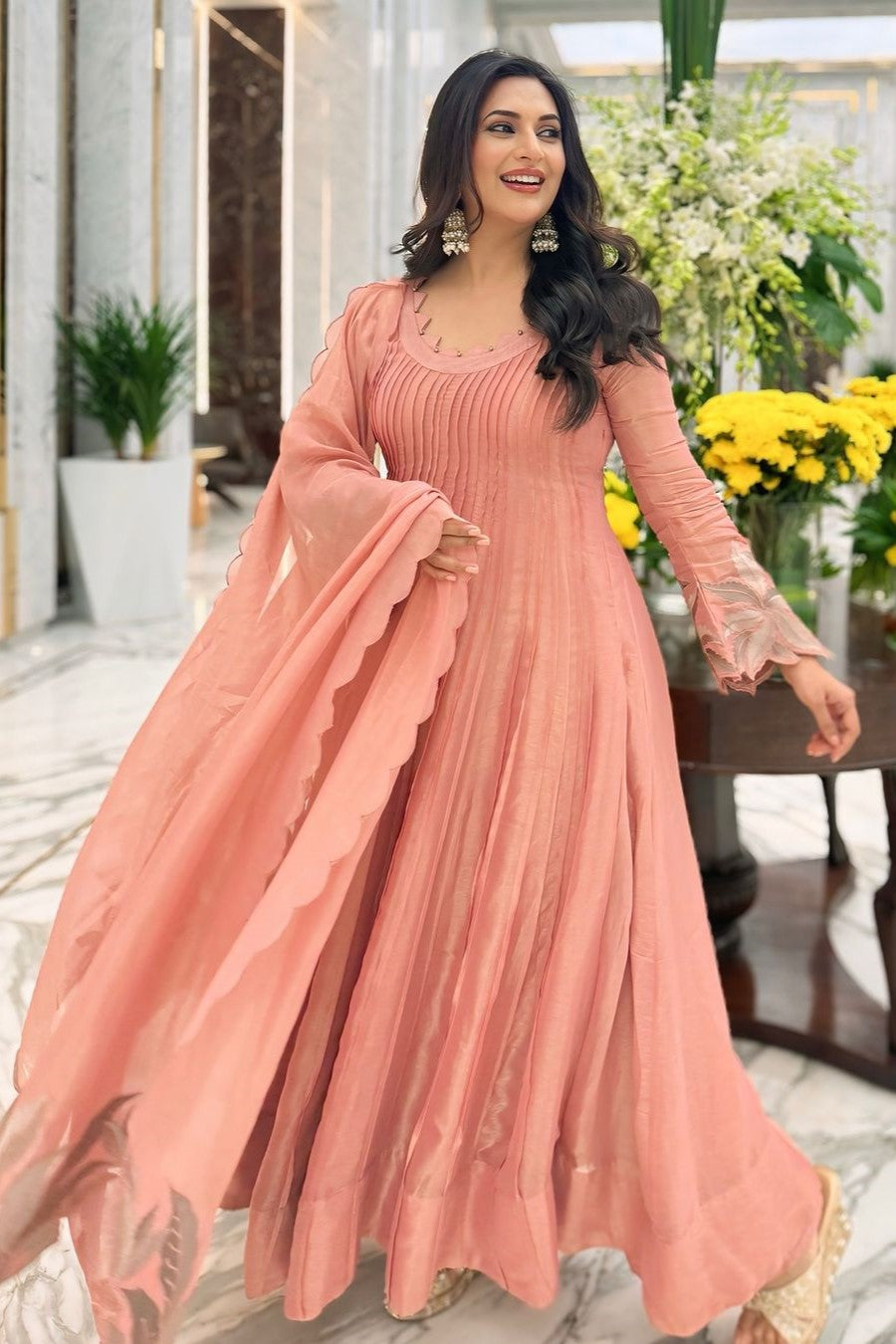 Stunning Peach Anarkali Suit - Divyanka Tripathi Dahiya's Choice